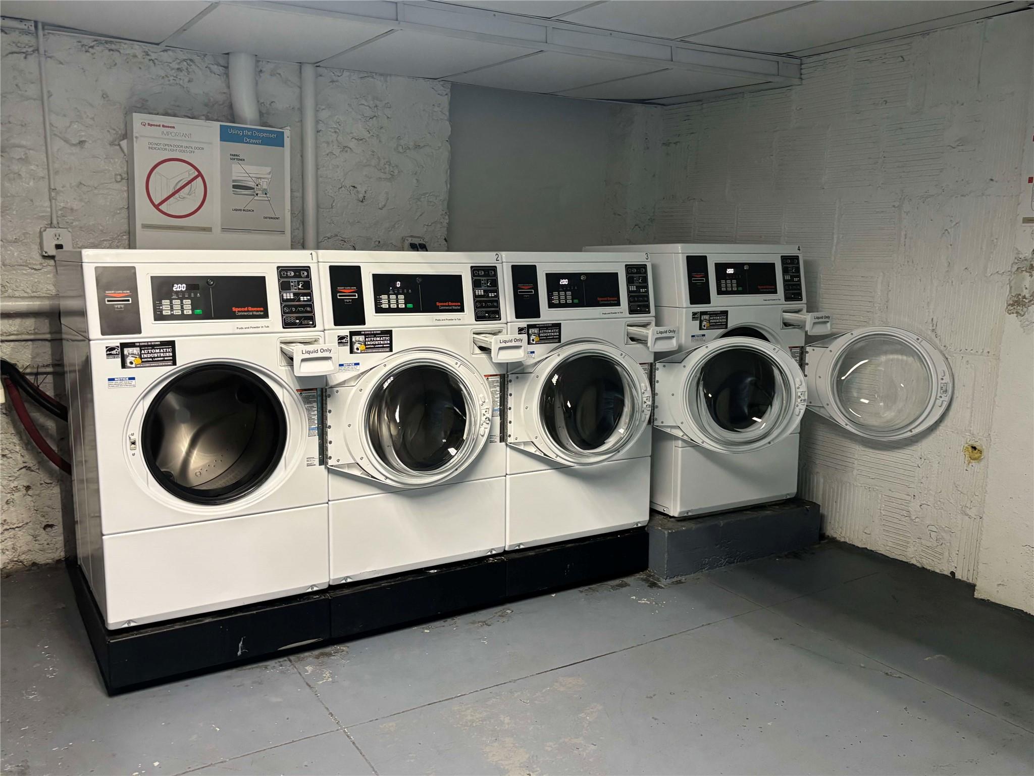 #12 photo, 808 Bronx River, Bronxville , NY 10708