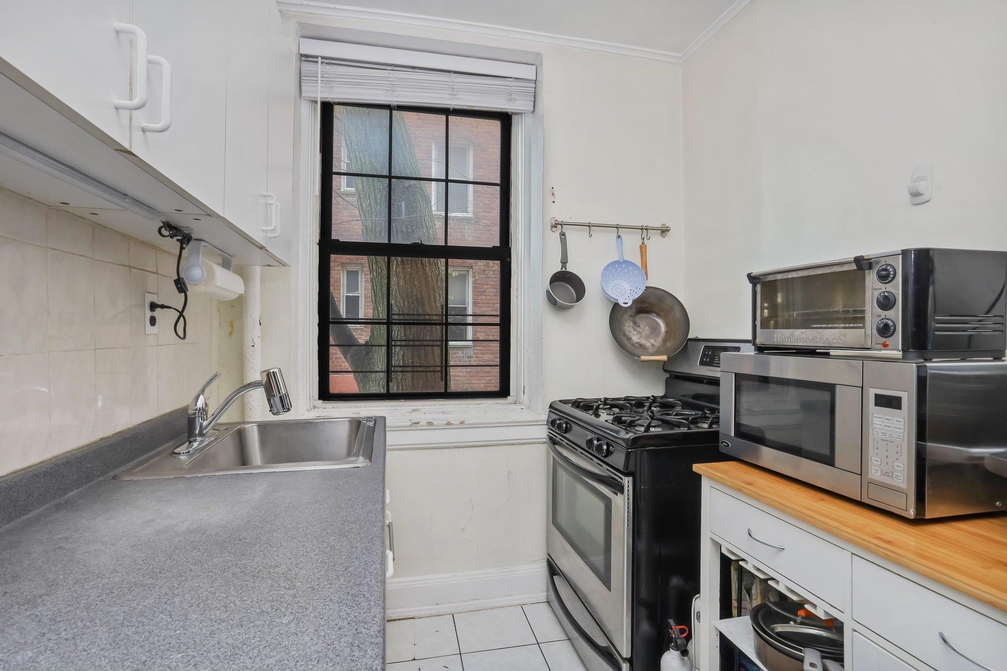 #3 photo, 808 Bronx River, Bronxville , NY 10708