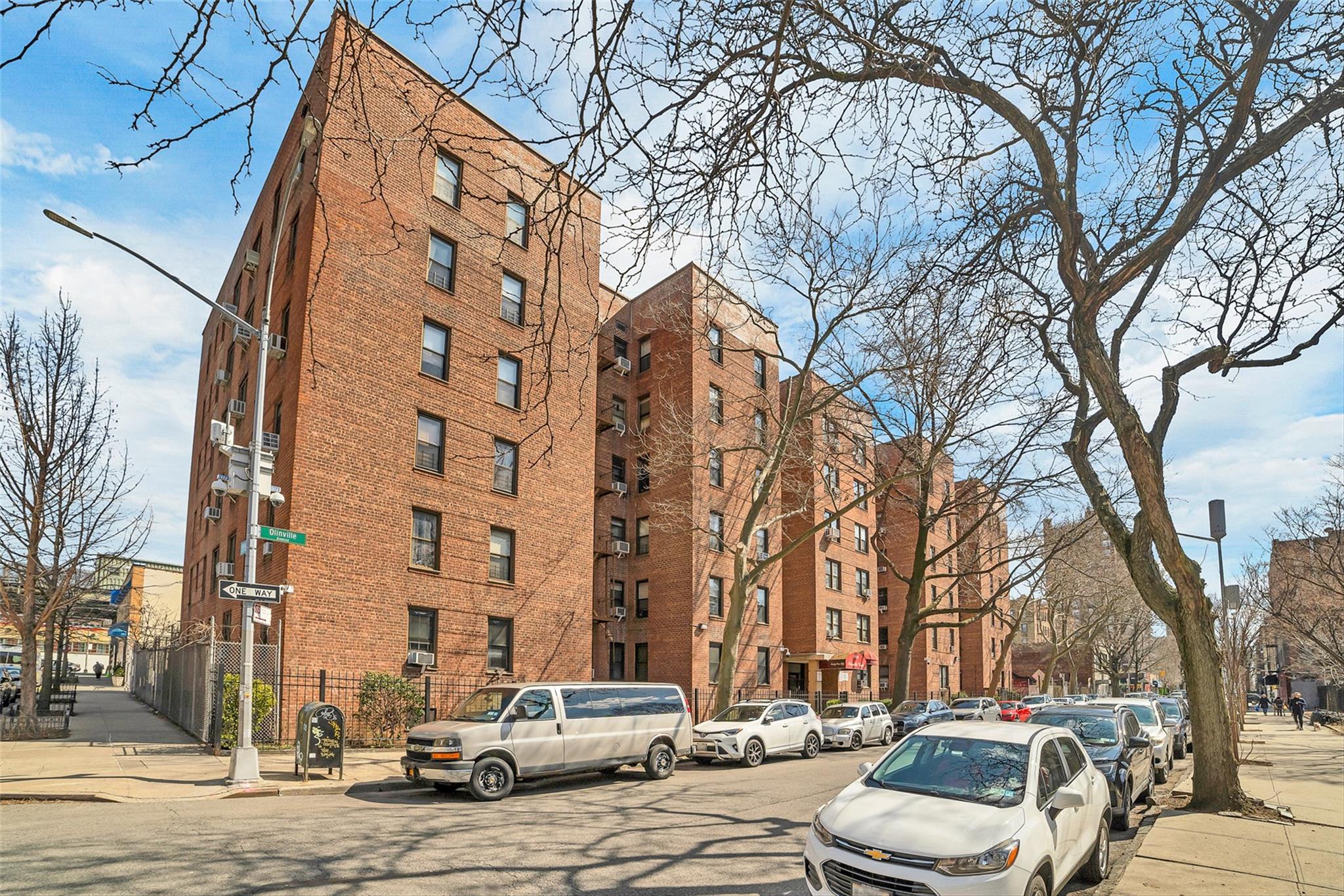 #18 photo, 2750 Olinville Avenue, ブロンクス区 Bronx , NY 10467