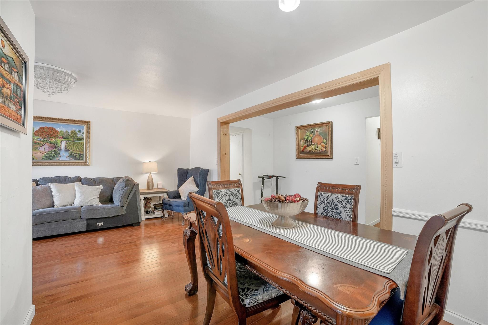 #9 photo, 2750 Olinville Avenue, ブロンクス区 Bronx , NY 10467