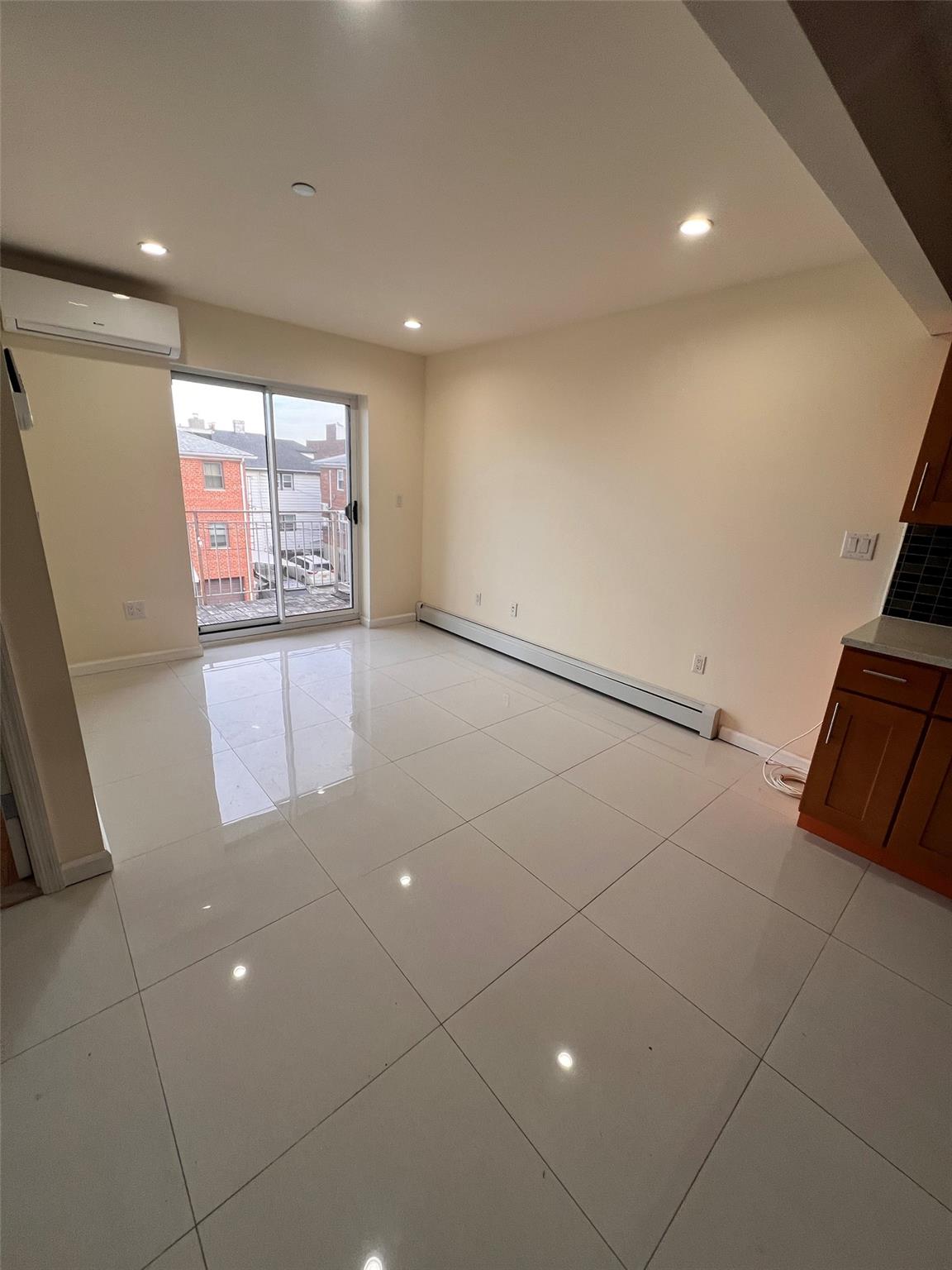 #5 photo, 42-06 164 Street, クイーンズ区 Flushing , NY 11358