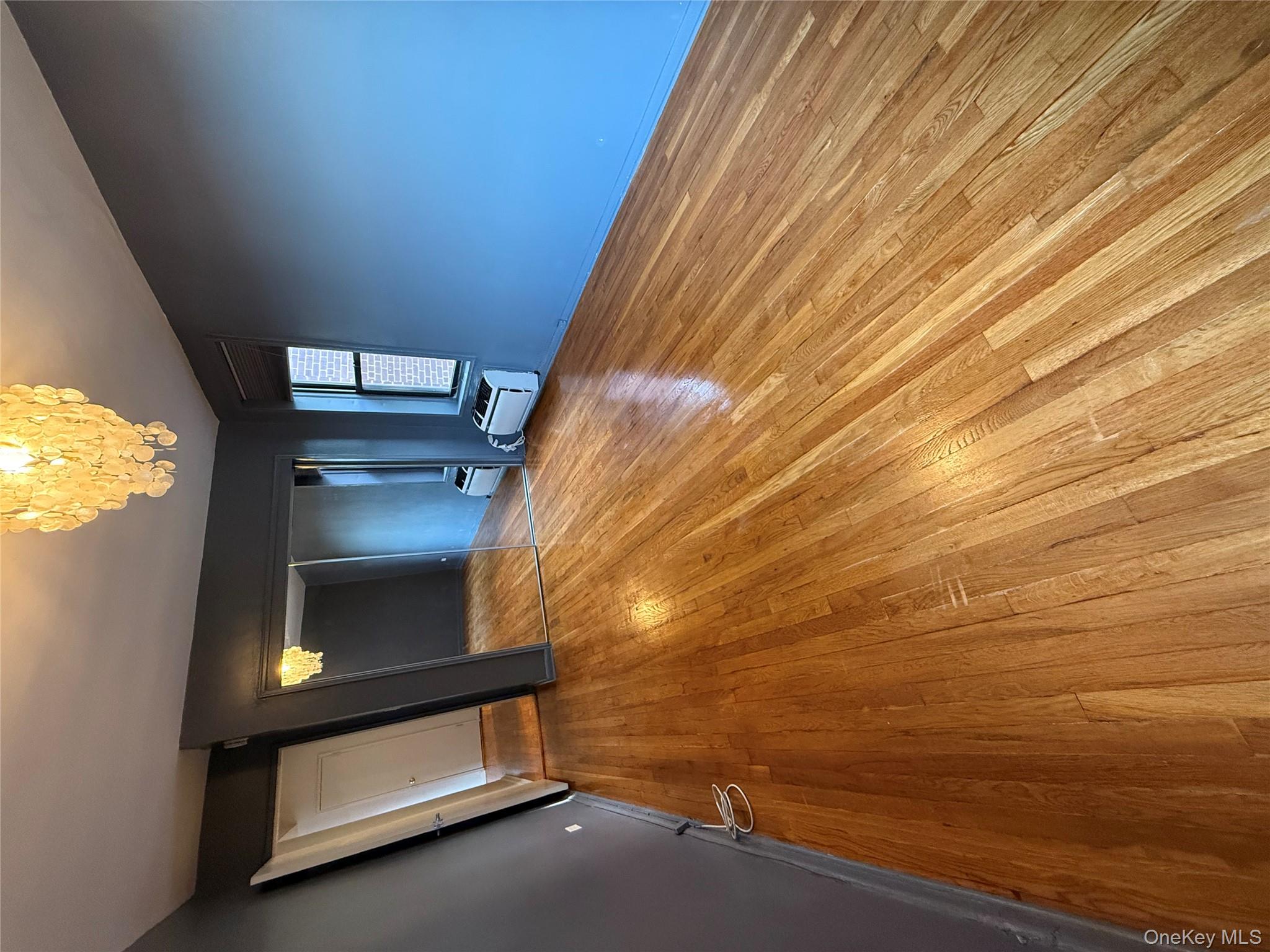 #11 photo, 65-15 38th Avenue, クイーンズ区 Woodside , NY 11377