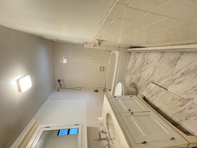 #20 photo, 35-34 31st Street, अस्टोरिया Astoria , NY 11106