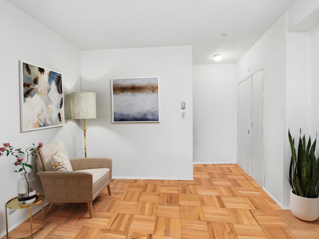 #2 photo, 4 Fordham Hill Oval, ブロンクス区 Bronx , NY 10468