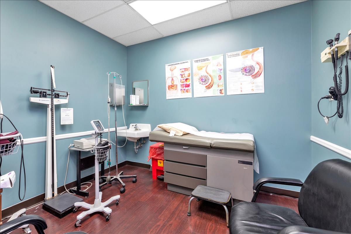 #17 photo, 1620 Front Street, East Meadow , NY 11554