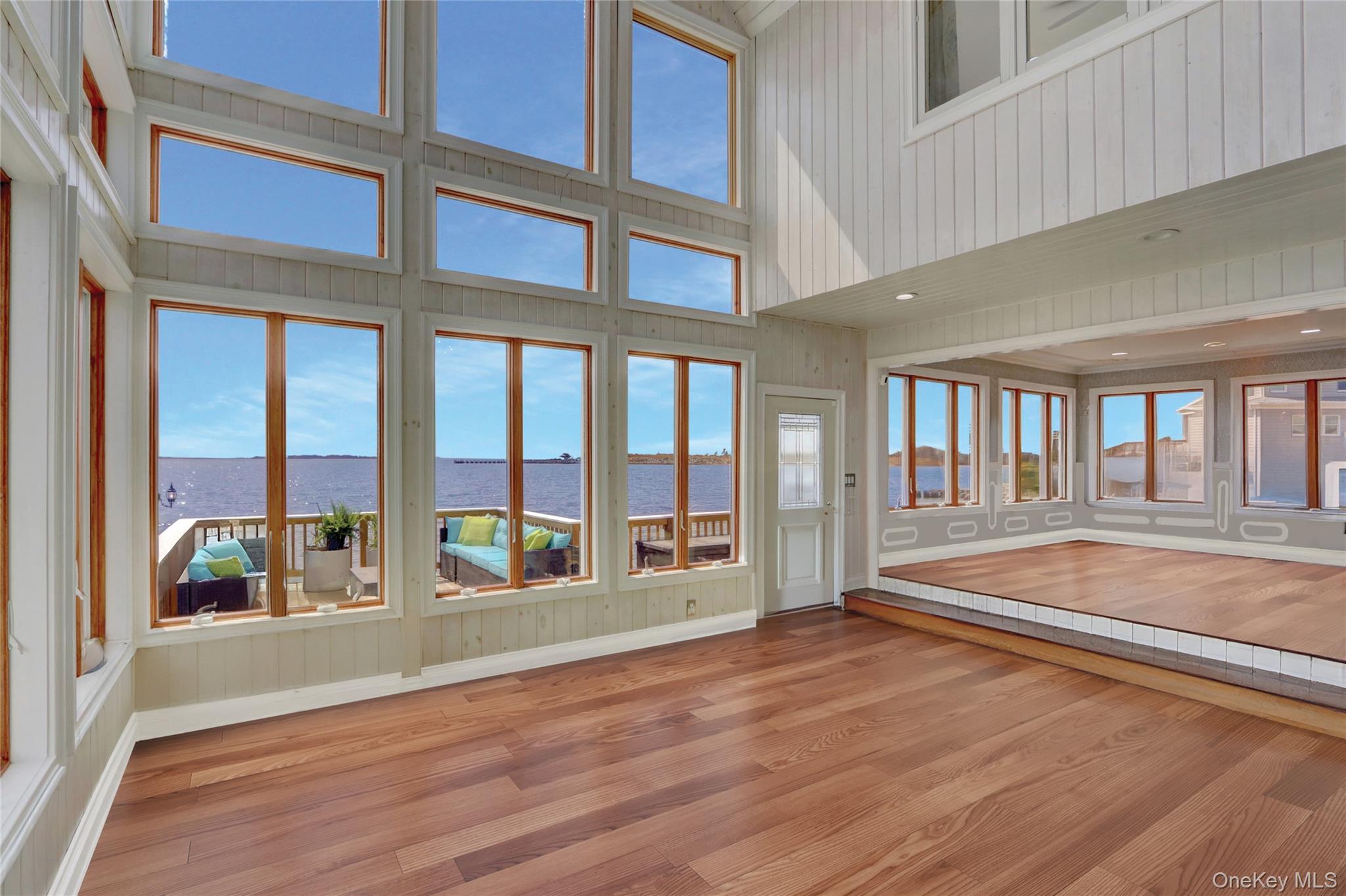 #2 photo, 505 East Drive, サフォーク郡 Copiague , NY 11726