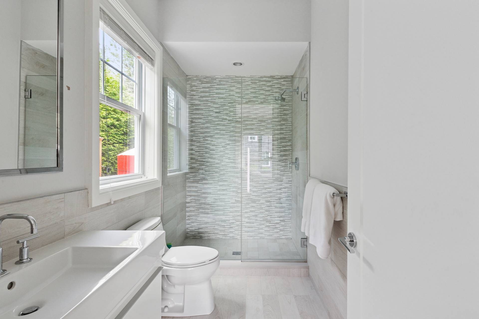 #14 photo, 816 North Sea Road, מחוז סאפוק Southampton , NY 11968