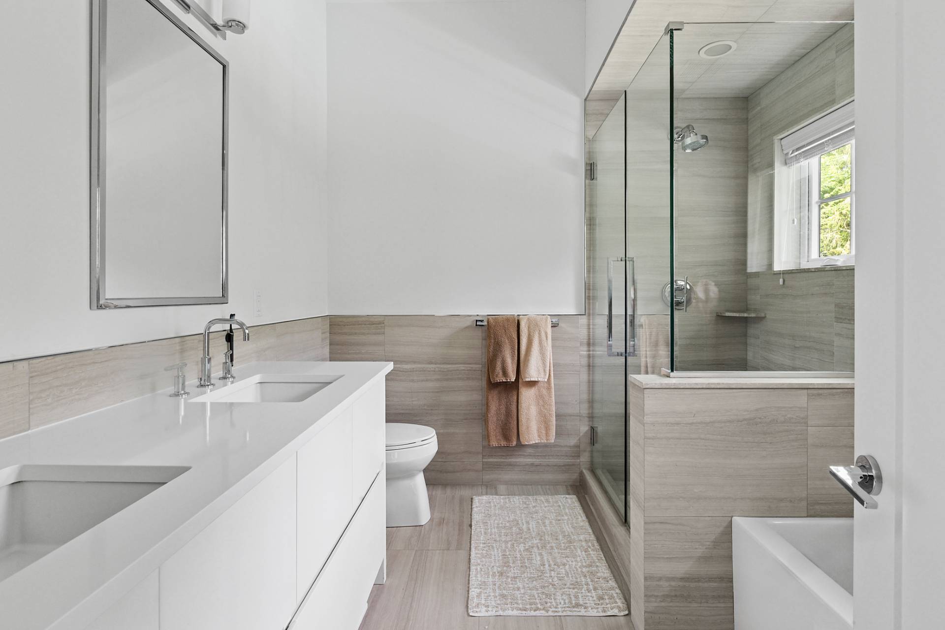 #19 photo, 816 North Sea Road, מחוז סאפוק Southampton , NY 11968