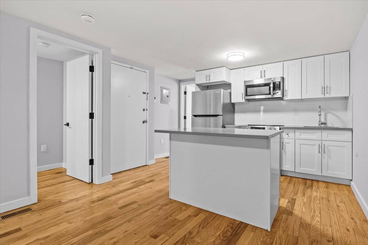 #2 photo, 807 elsmere pl, West Bronx , NY 10460