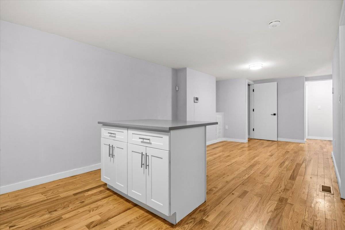 #5 photo, 807 elsmere pl, West Bronx , NY 10460