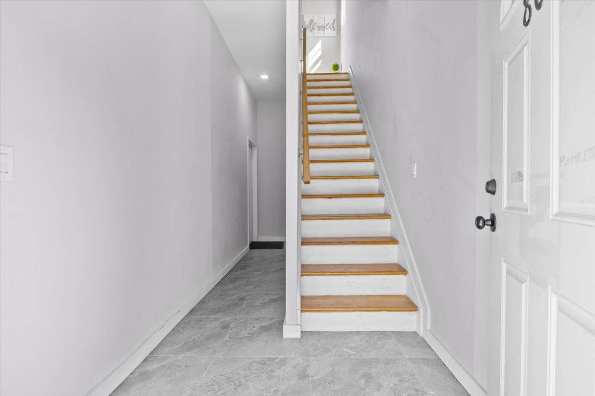 #6 photo, 807 elsmere pl, West Bronx , NY 10460