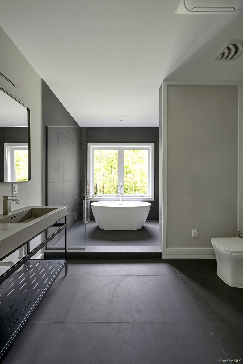 #12 photo, 30 Narrow Road, Kingston , NY 12401