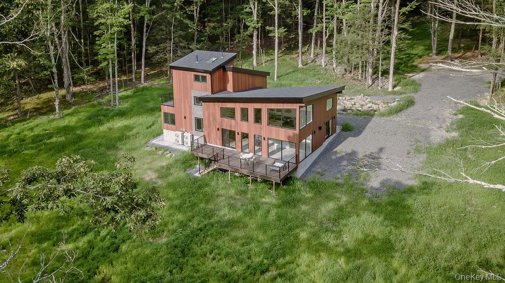 #3 photo, 30 Narrow Road, Kingston , NY 12401