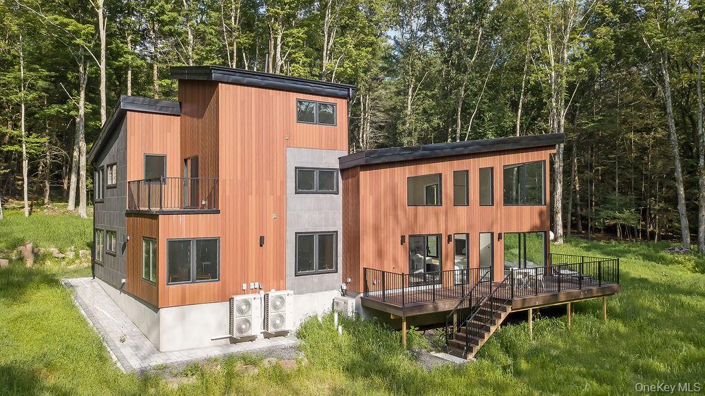 #4 photo, 30 Narrow Road, Kingston , NY 12401