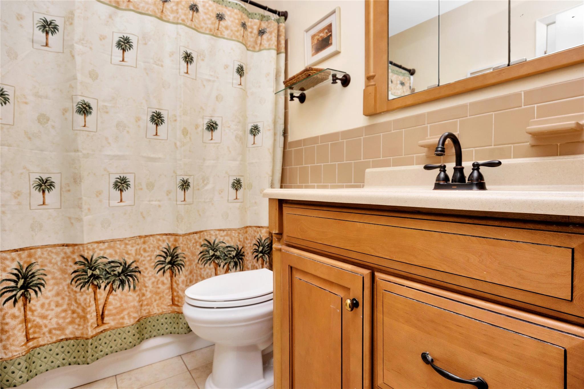 #16 photo, 591 Conklin Street, ナッソー郡 Farmingdale , NY 11735