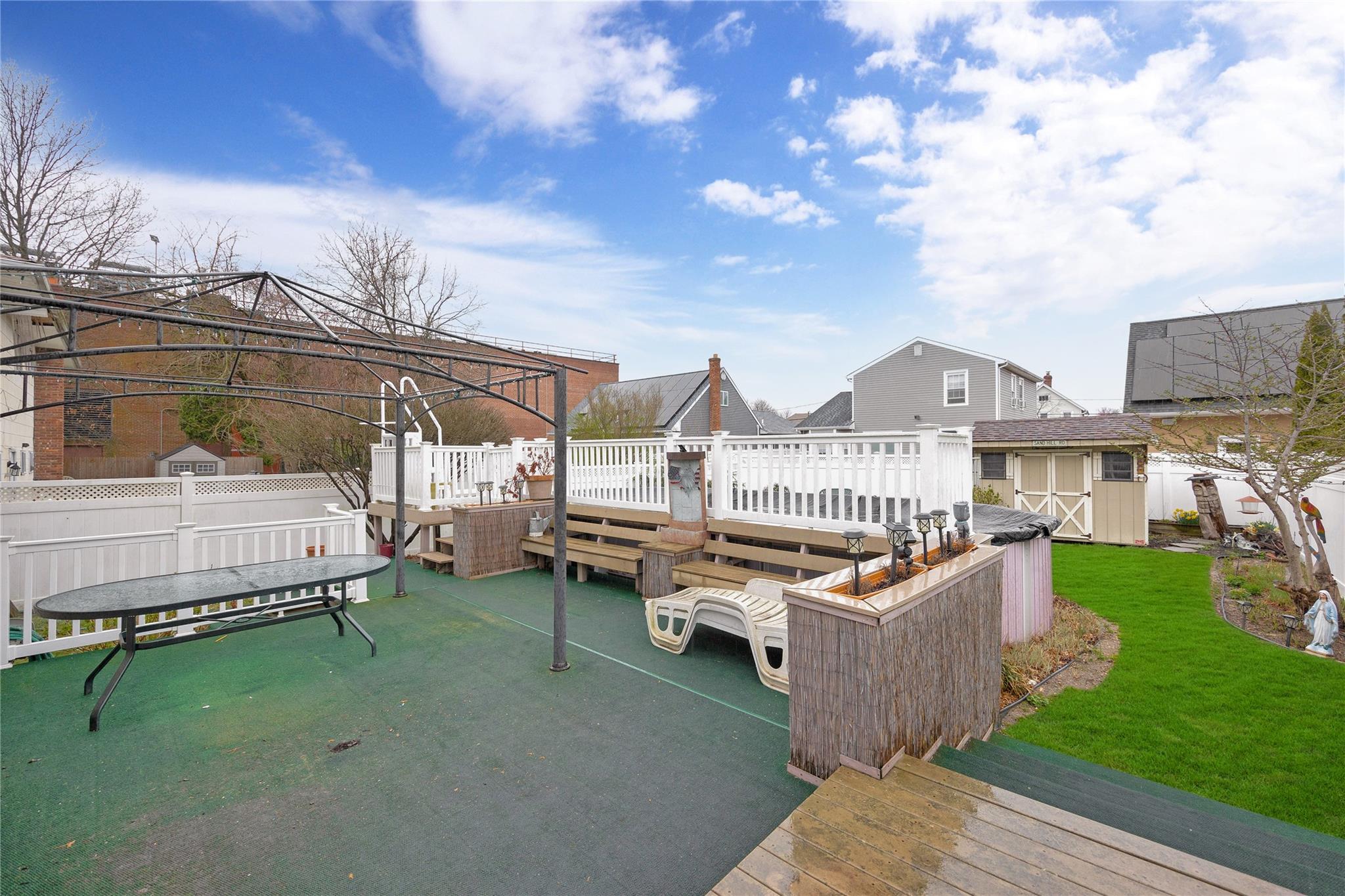 #17 photo, 591 Conklin Street, ナッソー郡 Farmingdale , NY 11735