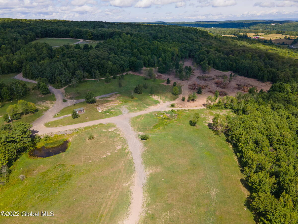 #21 photo, 301 Lape Road, Charleston , NY 12066