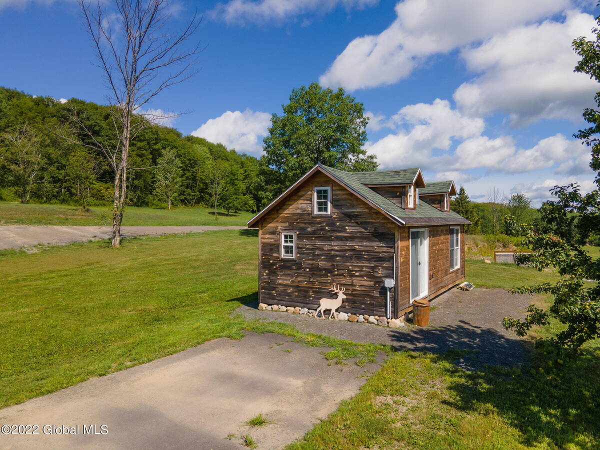 #51 photo, 301 Lape Road, Charleston , NY 12066