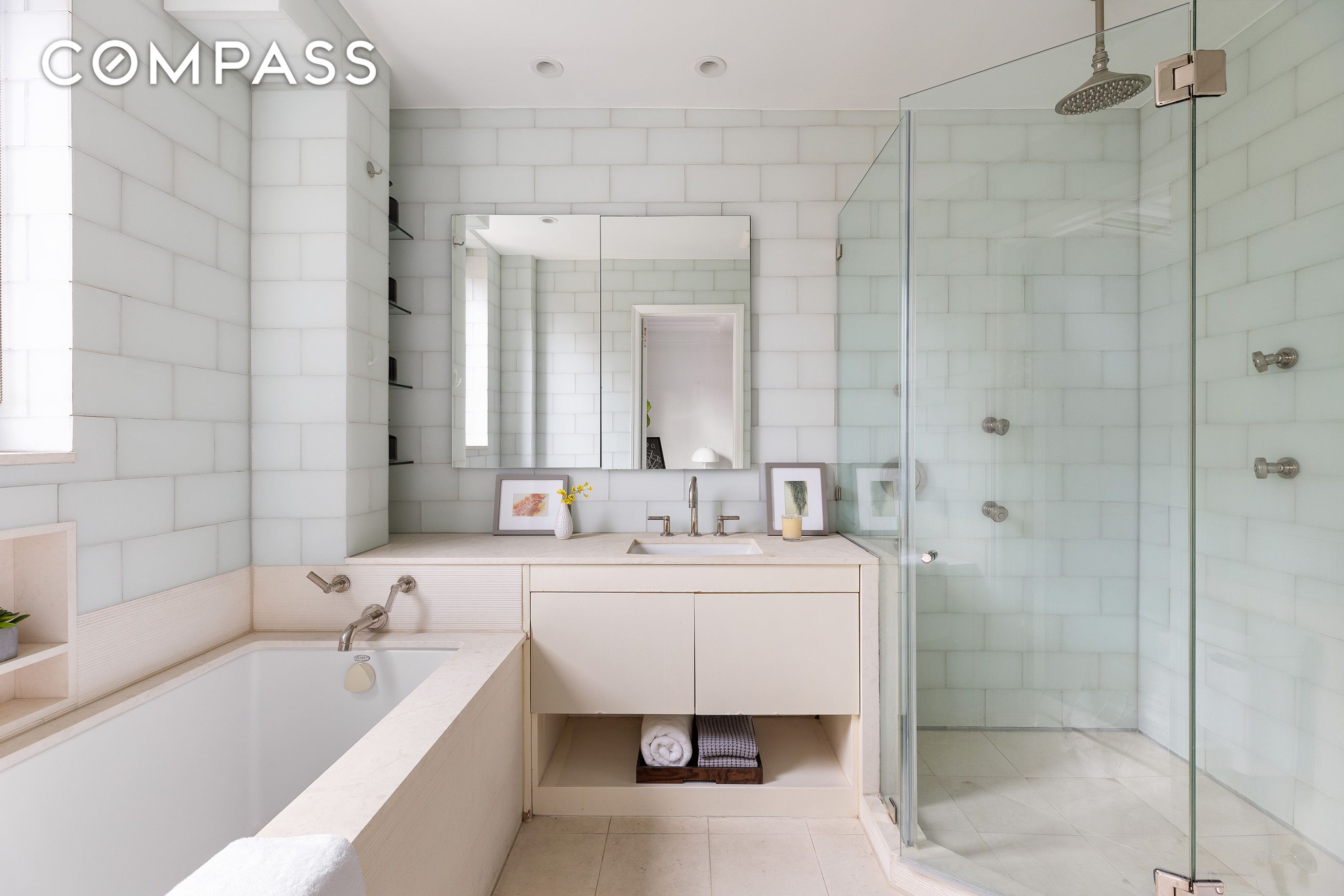 #7 photo, 180 E 79th Street, マンハッタン Upper East Side , NY 10075