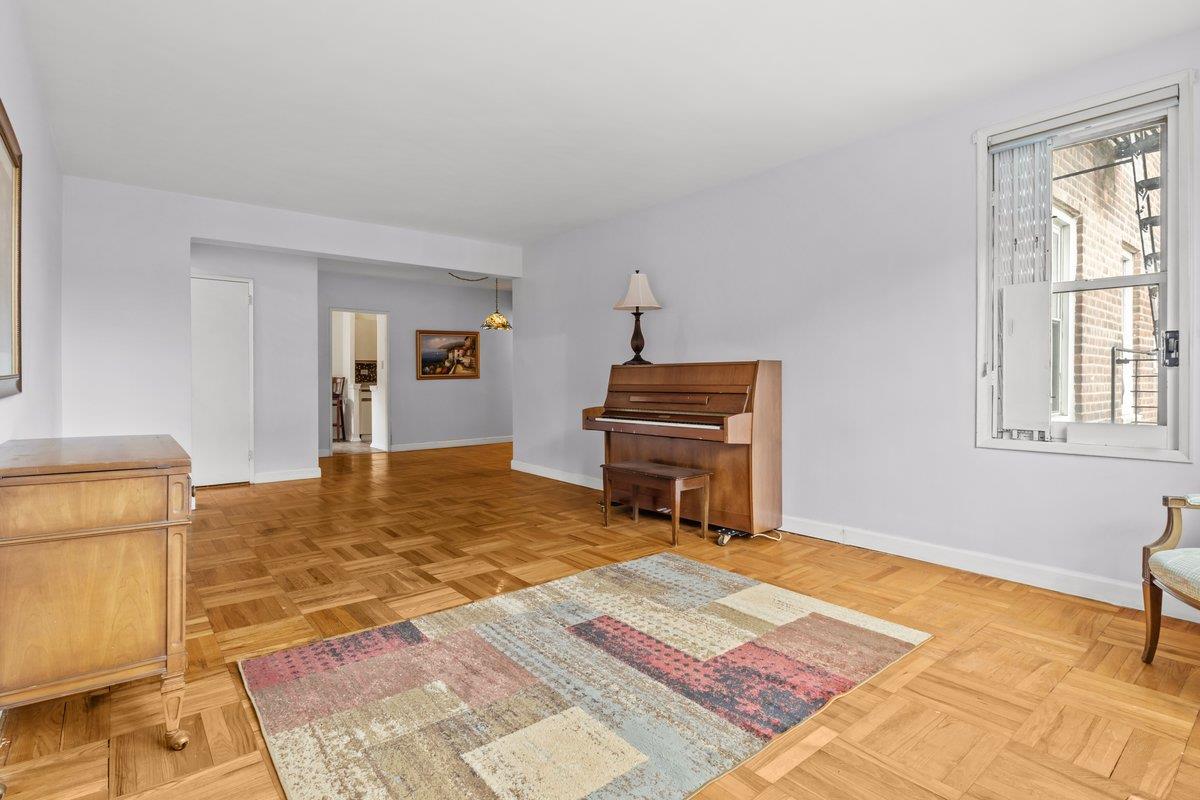 #11 photo, 5601 RIVERDALE Avenue, ブロンクス区 North Riverdale , NY 10471