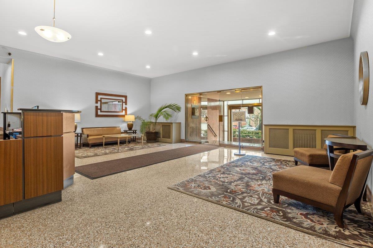 #7 photo, 5601 RIVERDALE Avenue, ブロンクス区 North Riverdale , NY 10471