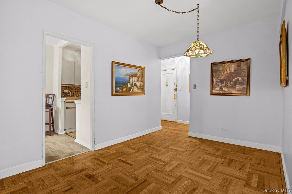 #7 photo, 5601 Riverdale Avenue, ブロンクス区 Bronx , NY 10471