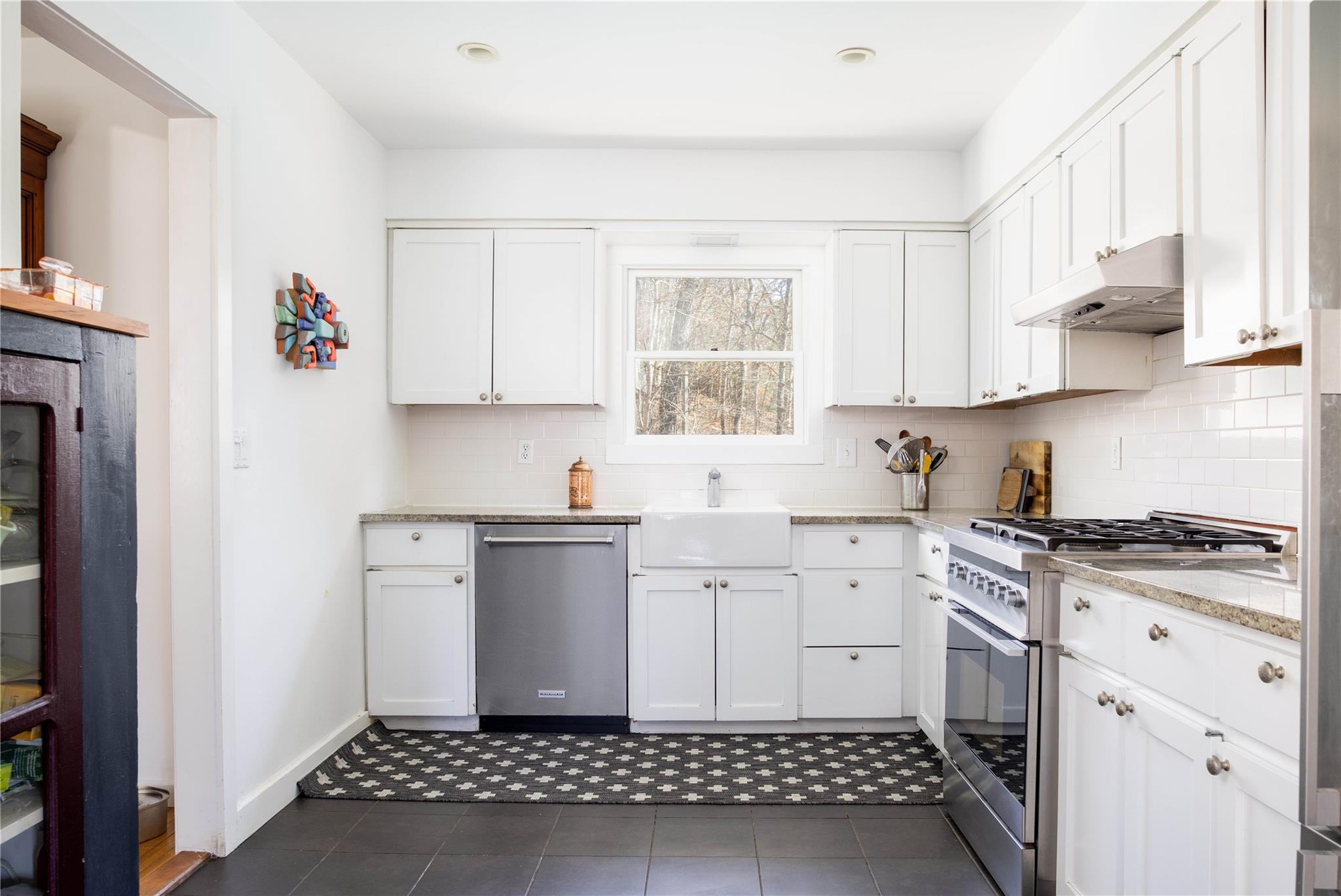 #12 photo, 2 Captains Walk, サフォーク郡 East Hampton , NY 11937