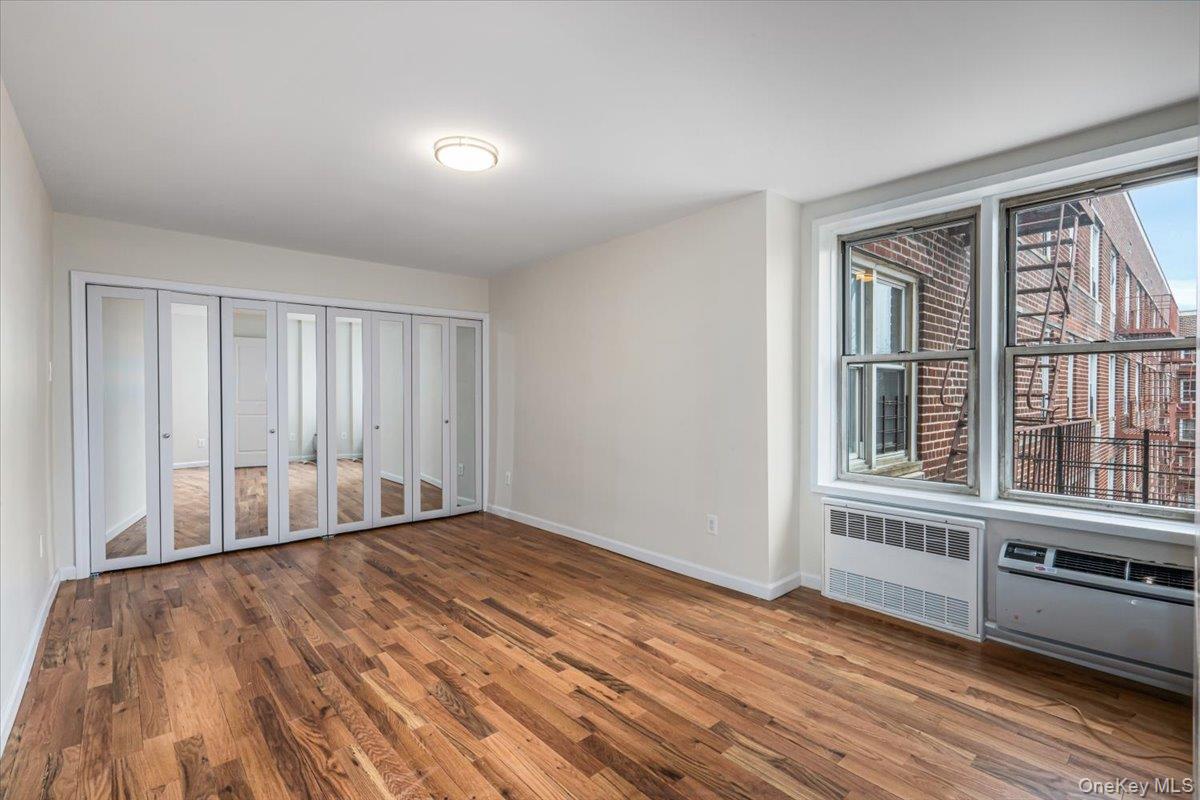 #19 photo, 59-30 108 Street, クイーンズ区 Corona , NY 11368