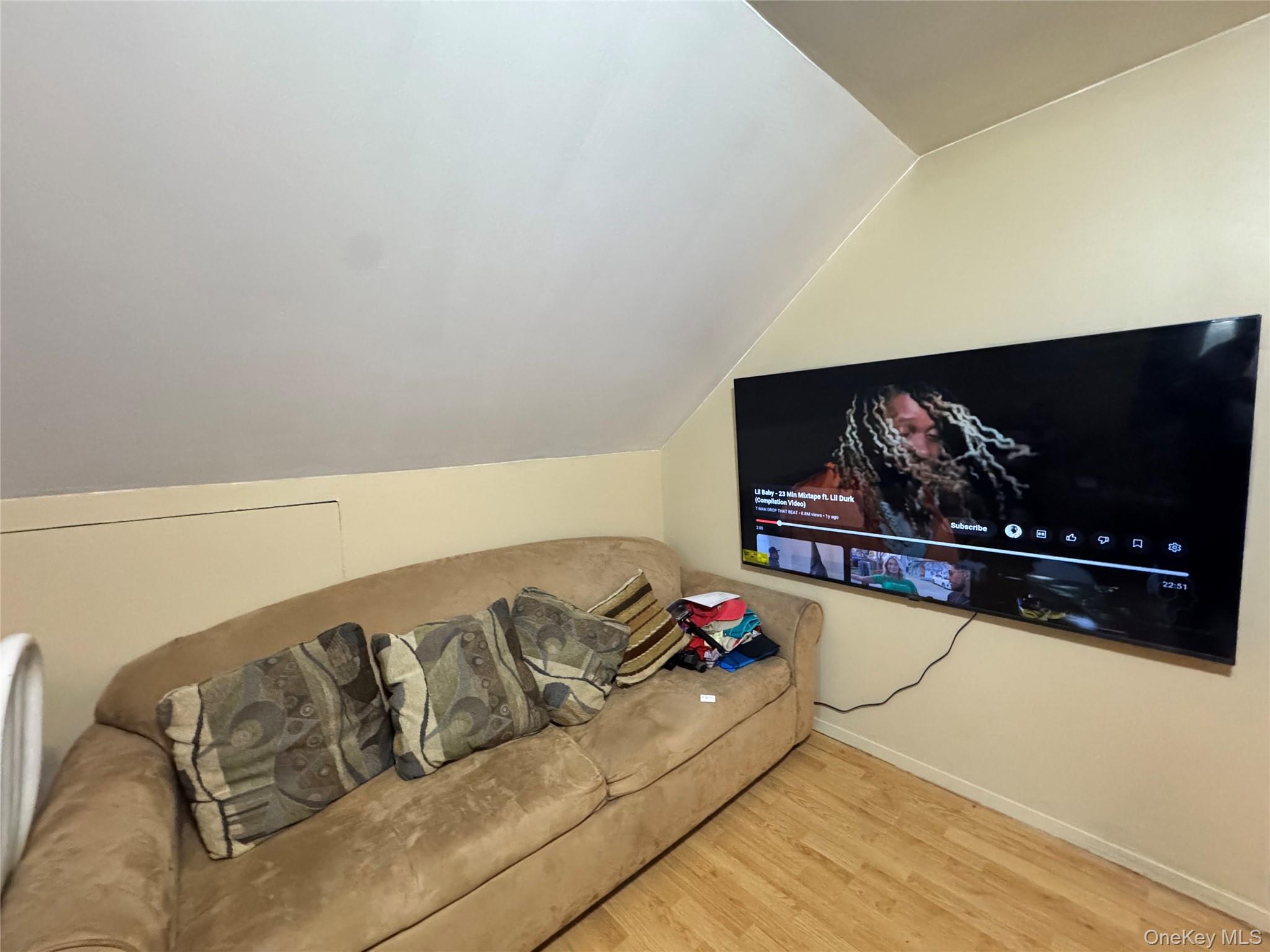 #10 photo, 315 Cedar Court, Copiague , NY 11726