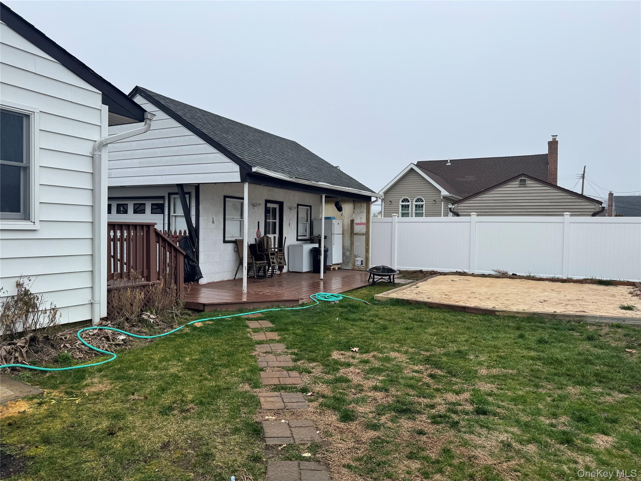 #16 photo, 315 Cedar Court, Copiague , NY 11726