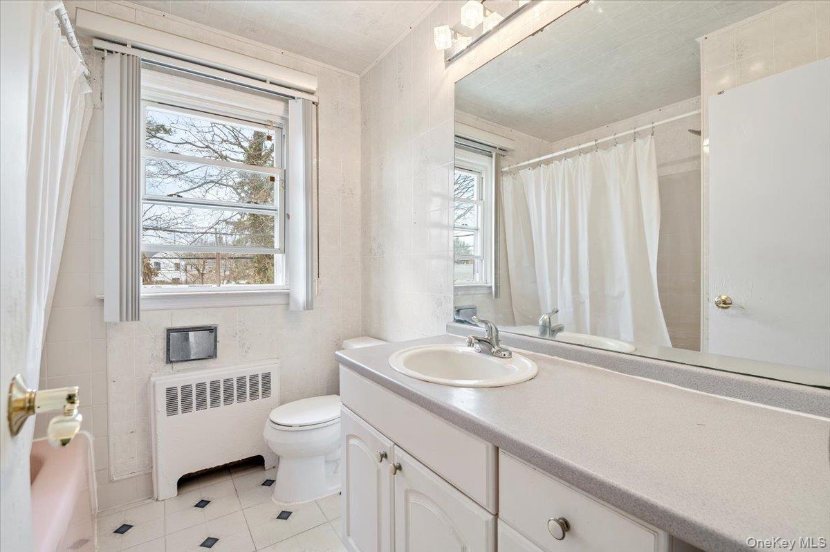 #11 photo, 18 Hilary Lane, ナッソー郡 Westbury , NY 11590