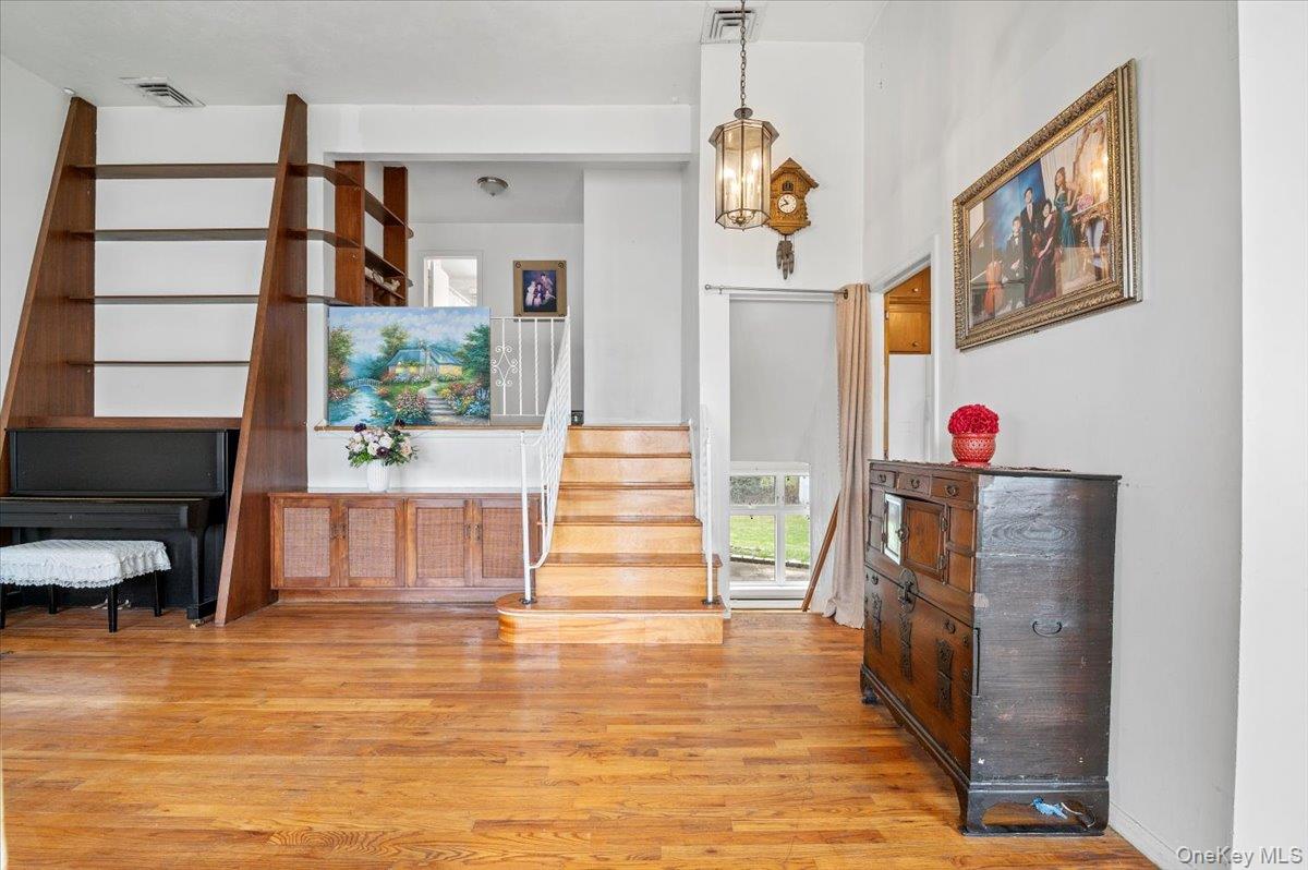 #6 photo, 18 Hilary Lane, ナッソー郡 Westbury , NY 11590