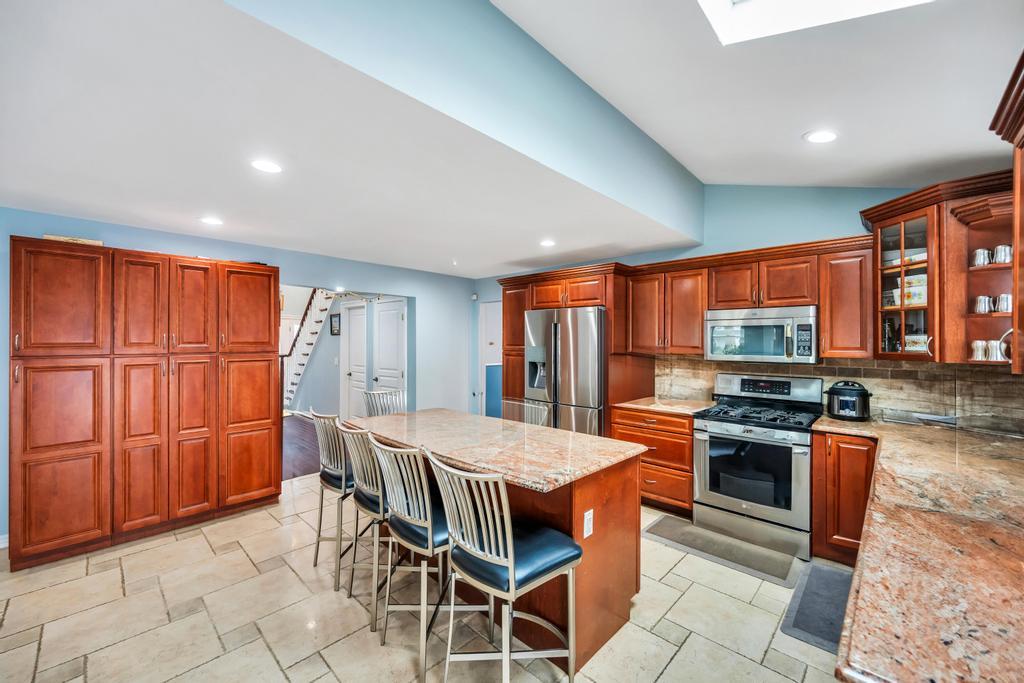 #3 photo, 6 Garden Circle, ナッソー郡 Syosset , NY 11791