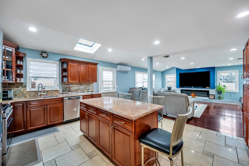 #4 photo, 6 Garden Circle, ナッソー郡 Syosset , NY 11791