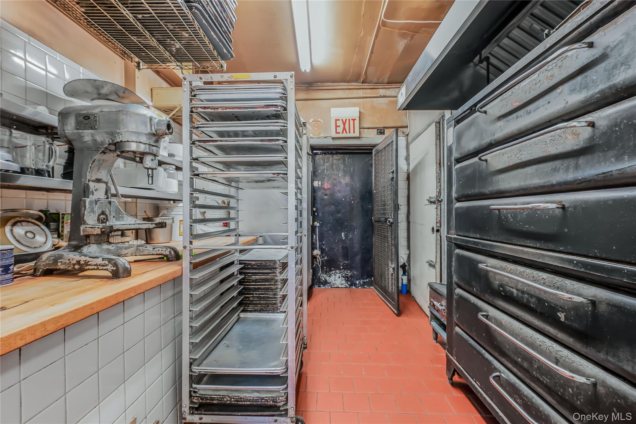 #19 photo, 61-22 Springfield Boulevard, クイーンズ区 Bayside , NY 11364