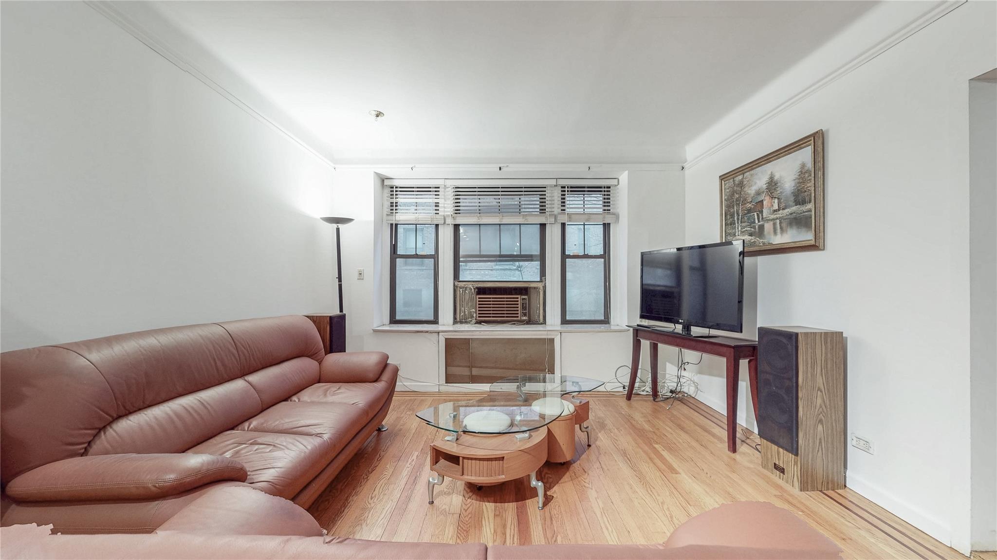 #2 photo, 109-14 Ascan Avenue, クイーンズ区 Forest Hills , NY 11375