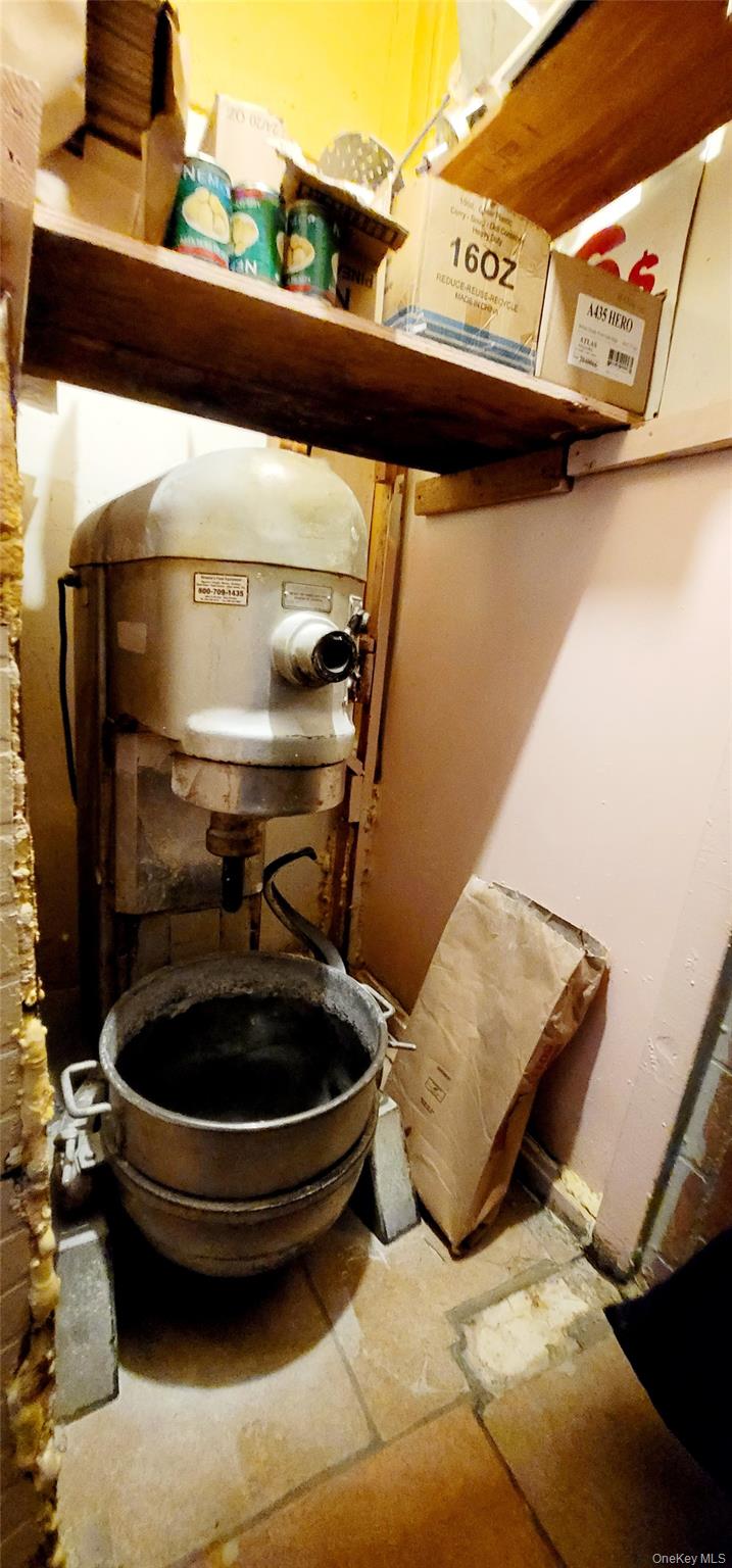 #8 photo, 264 North Road, Poughkeepsie , NY 12601