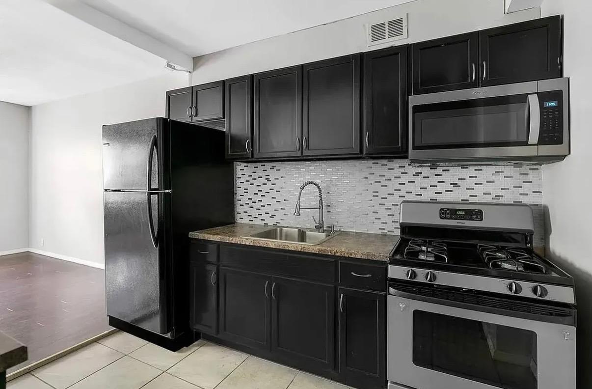 #7 photo, 3 Fordham Hill Oval, Bronx , NY 10468