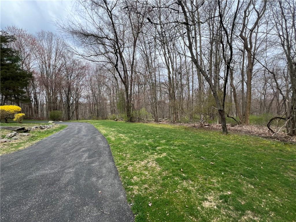 #3 photo, 3032 Manor Street, Yorktown Heights , NY 10598