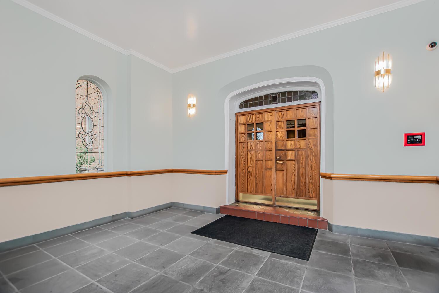 #4 photo, 219 Bronx River Road, Yonkers , NY 10704