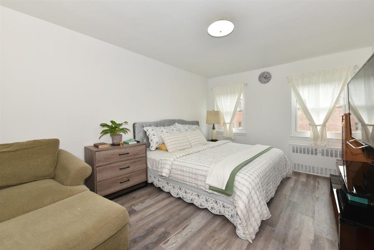 #16 photo, 196-65 69TH Avenue, クイーンズ区 Fresh Meadows , NY 11365