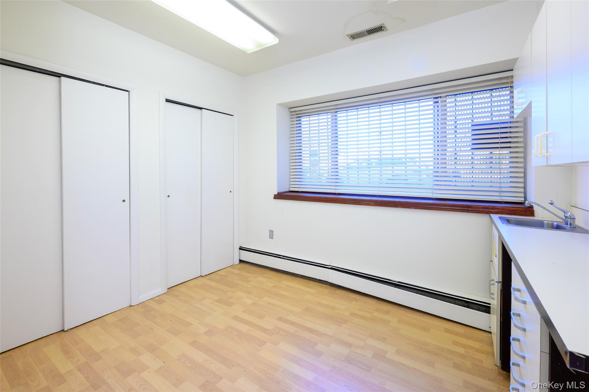 #19 photo, 395 Westchester Avenue, Port Chester , NY 10573