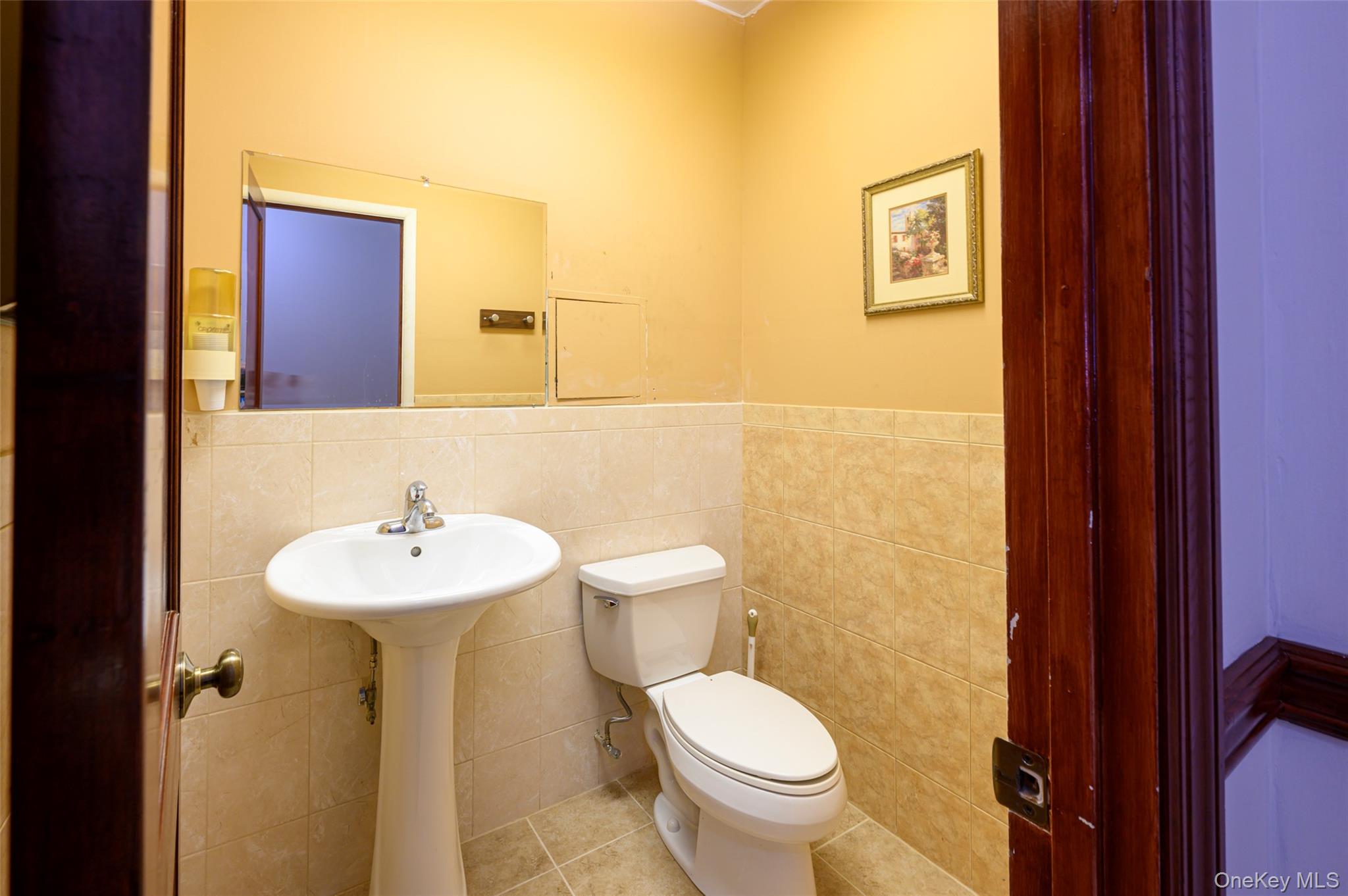 #20 photo, 395 Westchester Avenue, Port Chester , NY 10573