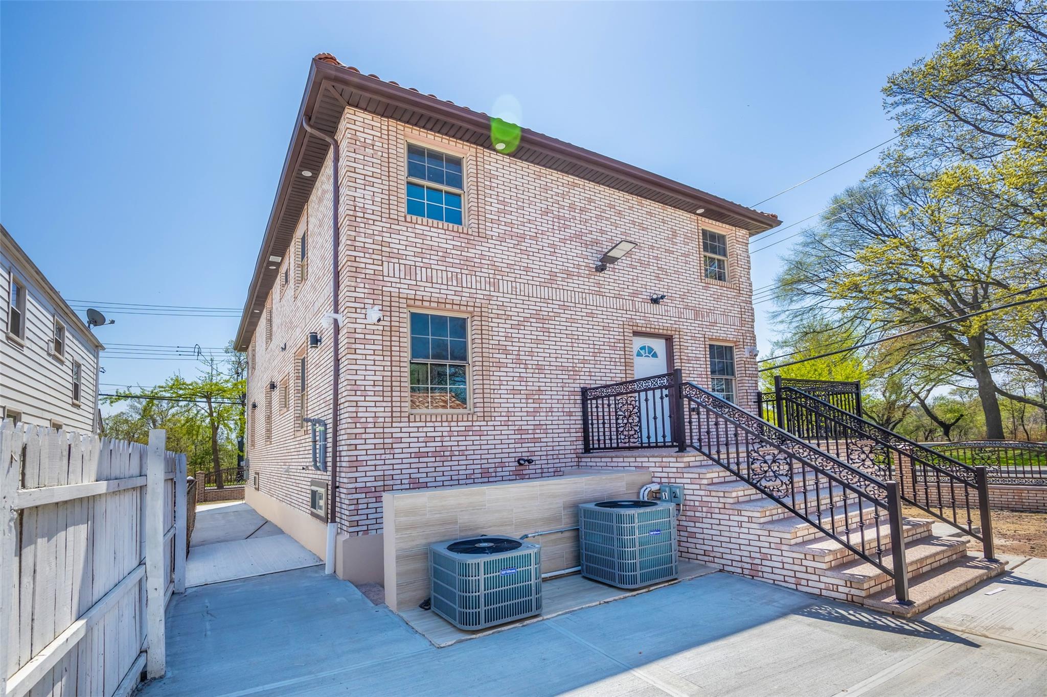 #8 photo, 160-21 122nd Avenue, クイーンズ区 South Ozone Park , NY 11434