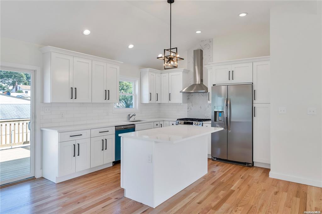 #14 photo, Tarkill Road, サフォーク郡 Ridge , NY 11961