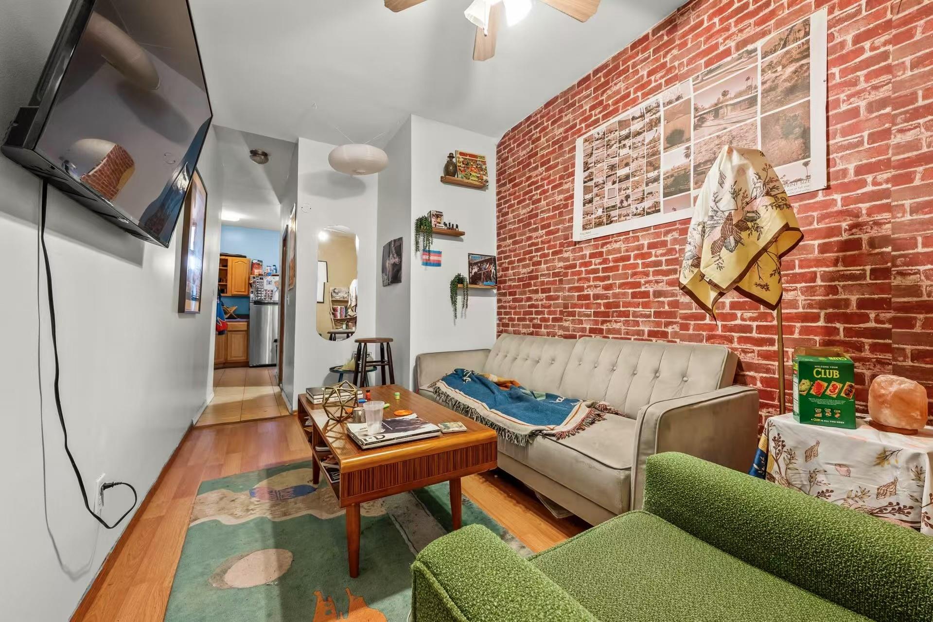 #15 photo, 443 Bushwick Avenue, ブルックリン区 Brooklyn , NY 11206