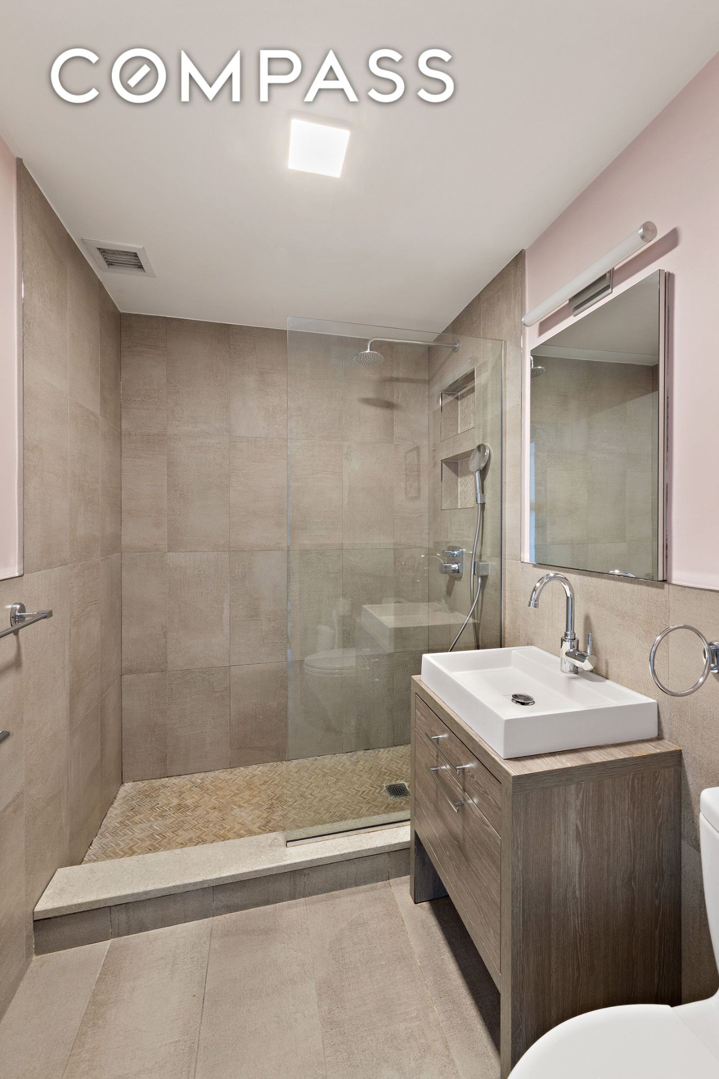 #6 photo, 199 Bowery, マンハッタン Lower East Side , NY 10002