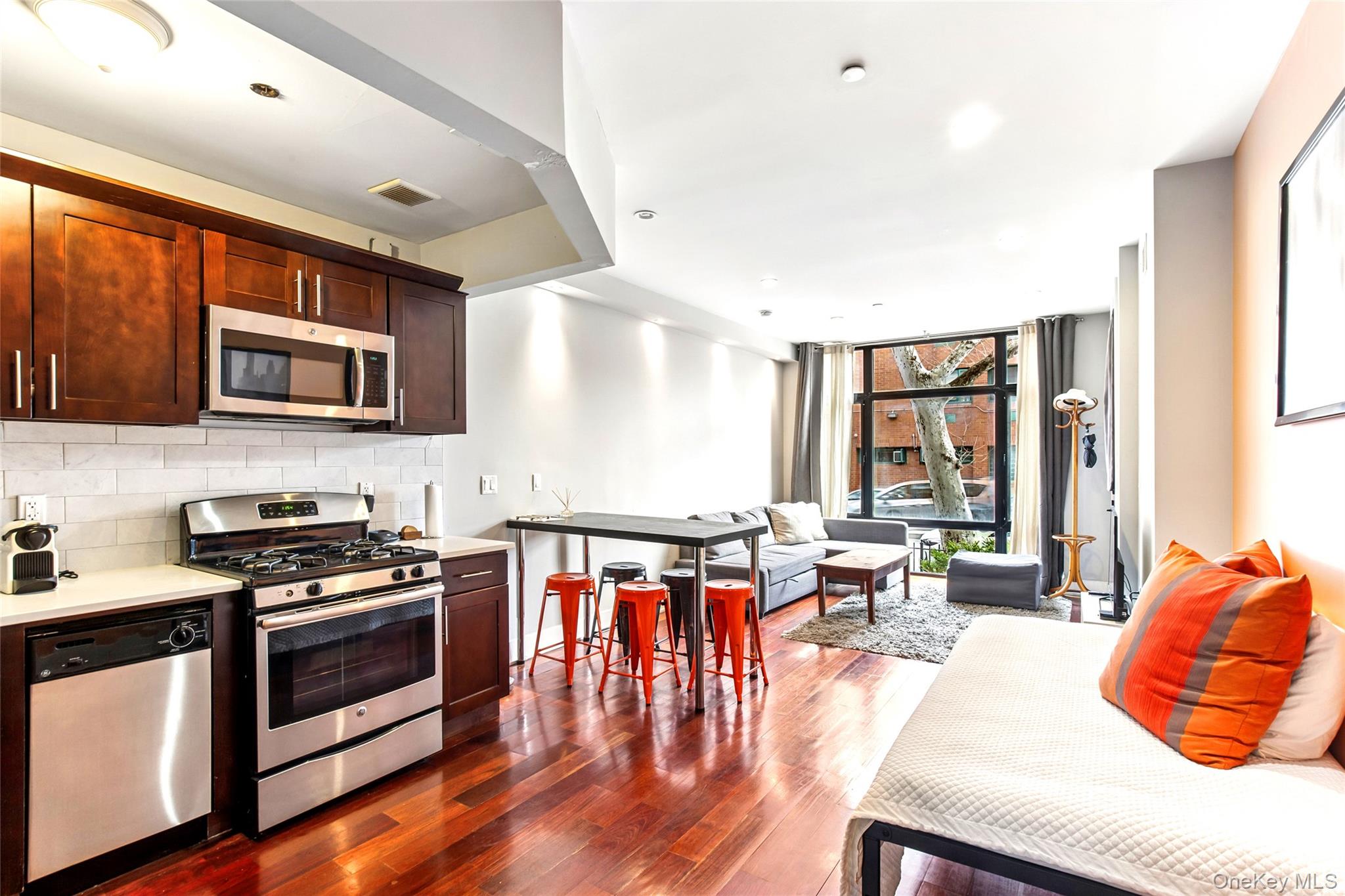 #12 photo, 2022 Madison Avenue, マンハッタン New York (Manhattan) , NY 10035