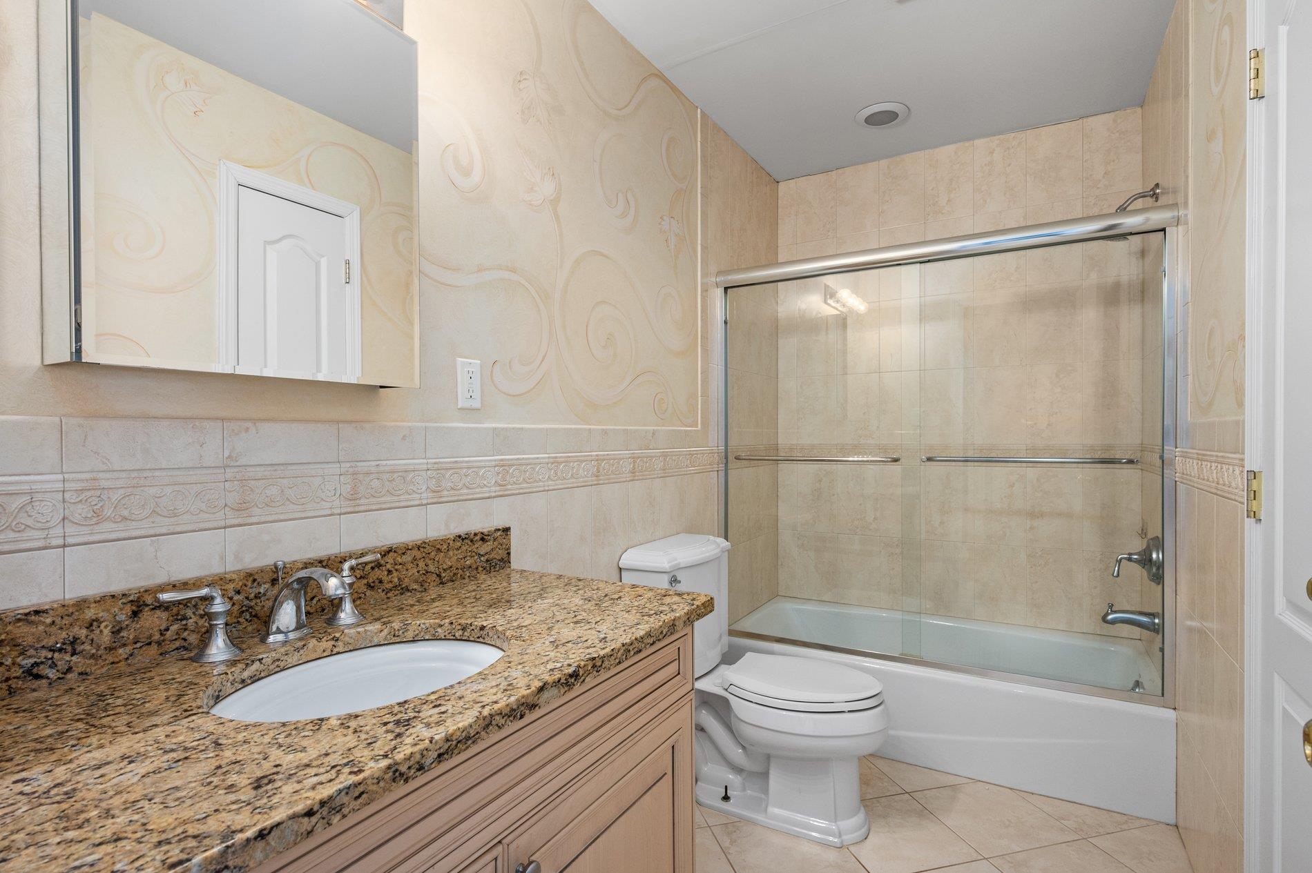 #10 photo, 155 Monroe Boulevard, ナッソー郡 Long Beach , NY 11561