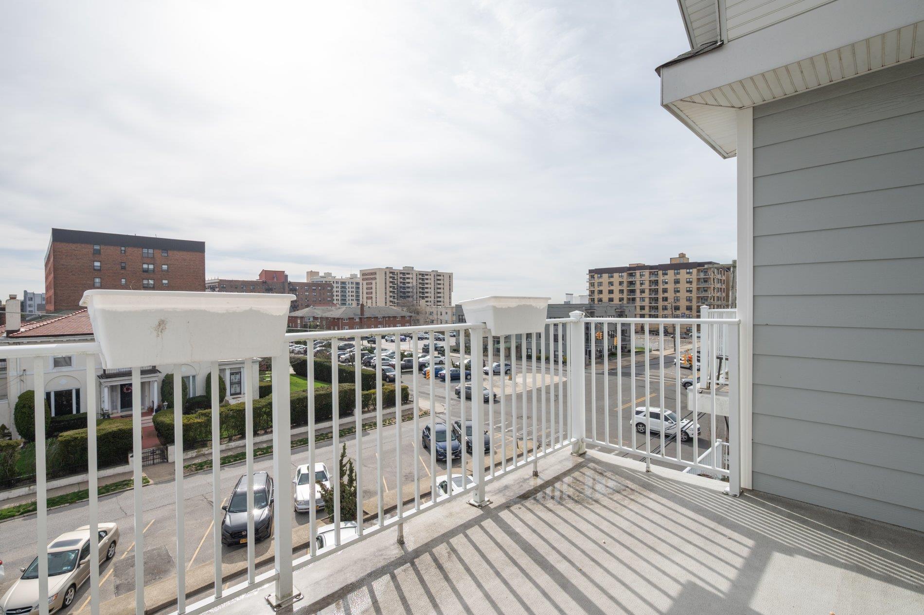 #16 photo, 155 Monroe Boulevard, ナッソー郡 Long Beach , NY 11561